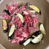 じゅわ〜っと旨い♡【牛肉となすのピリ辛炒め】ご飯が進む♪の工程2