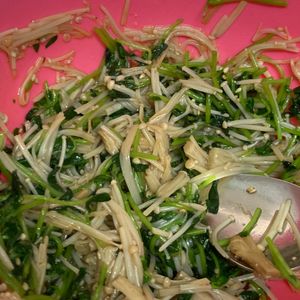 1203815の作ってみた!投稿(【えのきと豆苗のナムル】爆速簡単ナムル)