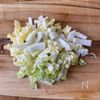 【余りがちなアレを使って♪白菜とひき肉のとろたまスープ】の下準備