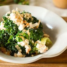 給食の人気副菜✨【ブロッコリーのおかかチーズ和え】