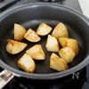 『新じゃがとスナップエンドウのおかかバター醤油』10分簡単☆の工程2