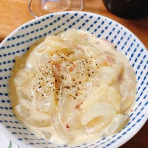 hururu14の作ってみた!投稿(新玉葱のクリーム煮)