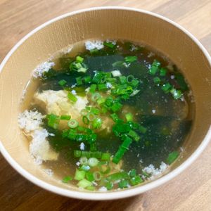 ゆかりの作ってみた!投稿(【腸活＆温活レシピ】わかめとえのきのかき玉中華スープ)