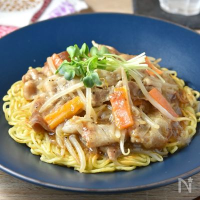 ワンパン節約メニュー【豚ばらもやしのかた焼きそば】