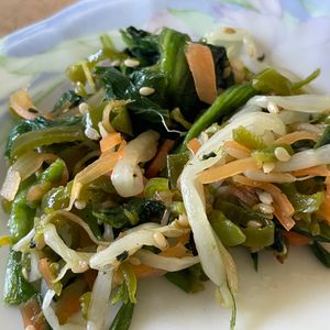 aknの作ってみた!投稿(【ピーマンが美味しすぎる♡】ピーマンともやしの無限ナムル)