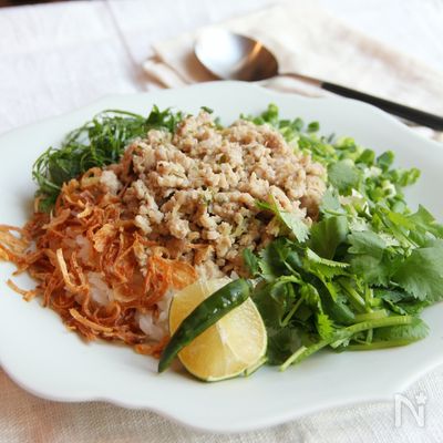《たっぷり薬味が良く合う♪》ドライグリーンカレー