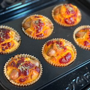 みさみさばぁば🌱の作ってみた!投稿(忙しい朝でも！焼くまで10分【米粉ソーセージマフィン】)