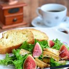 エリンギと無花果のバター醤油サラダ