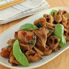鶏もも肉と秋野菜の甘辛バジルソテー