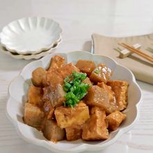 【厚揚げとこんにゃくのもつ煮込み風】苦手なもつの代わりに。