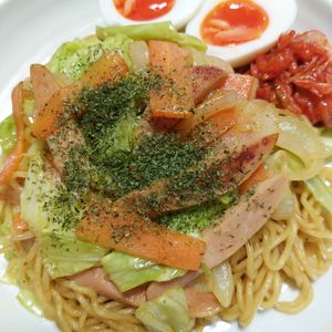 よっこの作ってみた!投稿(【カレー焼きそば】ピリッとスパイシー焼きそば)