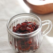 クコとレーズンの赤ワイン煮