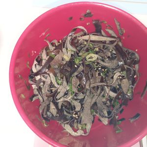 milkの作ってみた!投稿(［やみつきピリ辛きくらげ］クセになるコリコリ食感！腸活おかず)