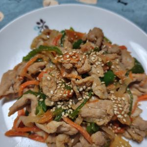 コスモスの作ってみた!投稿(甘辛でご飯がすすむ！豚こまプルコギ風炒め)