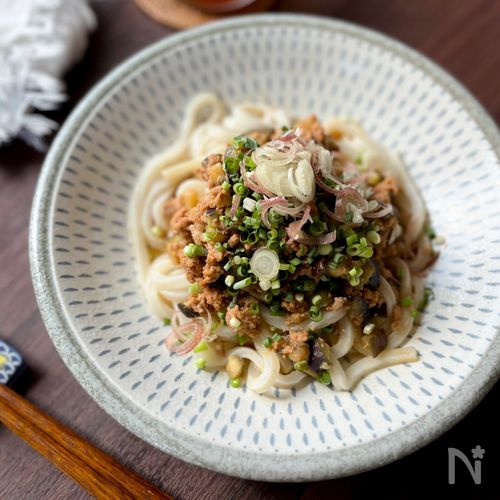 レンジだけ◎【万能!ナスの甘辛肉味噌うどん】ごはんにも!