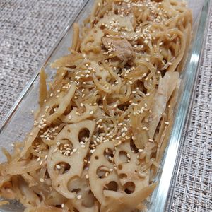 よっこの作ってみた!投稿(ツナの旨味たっぷり！ごぼうとれんこんとしらたきとツナの簡単煮)