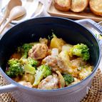 ストウブでことこと♪『手羽元と野菜のトマトチーズ煮込み』