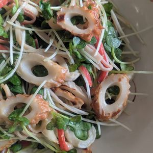 まろやかみりんの作ってみた!投稿(【貝割れと竹輪のわさマヨ和え】わさびが最高！抱えて食べたい◎)