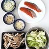 鮭とキャベツと舞茸のホイル焼き♩にんにくバター醤油!失敗なしの工程1