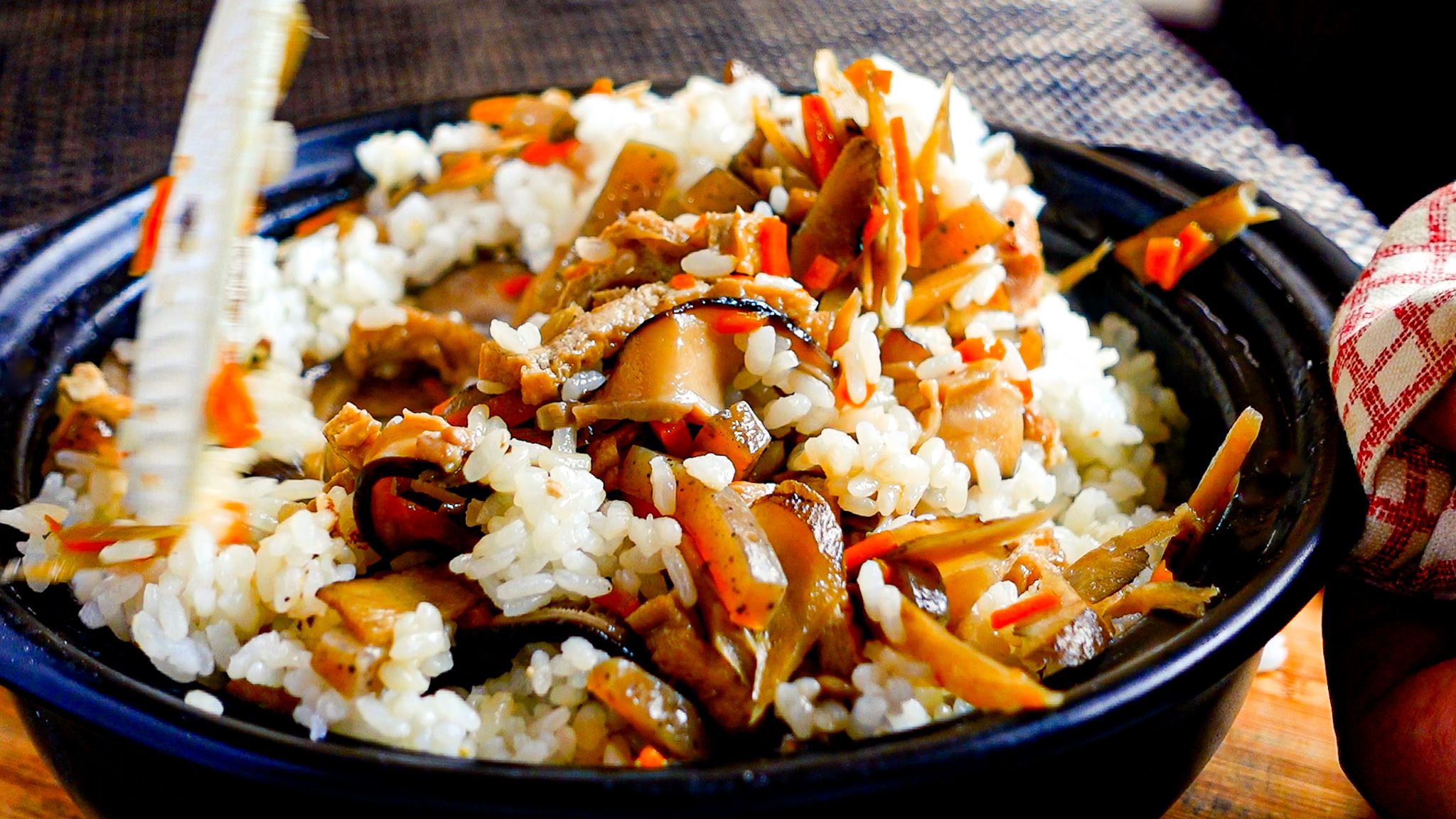 五目ごはん 楽天市場】非常食 7年保存レトルト食品 五目ごはん（スプーン付）The