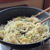 新じゃがの塩昆布炒めの工程3