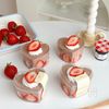 材料3つ いちごのチョコムース