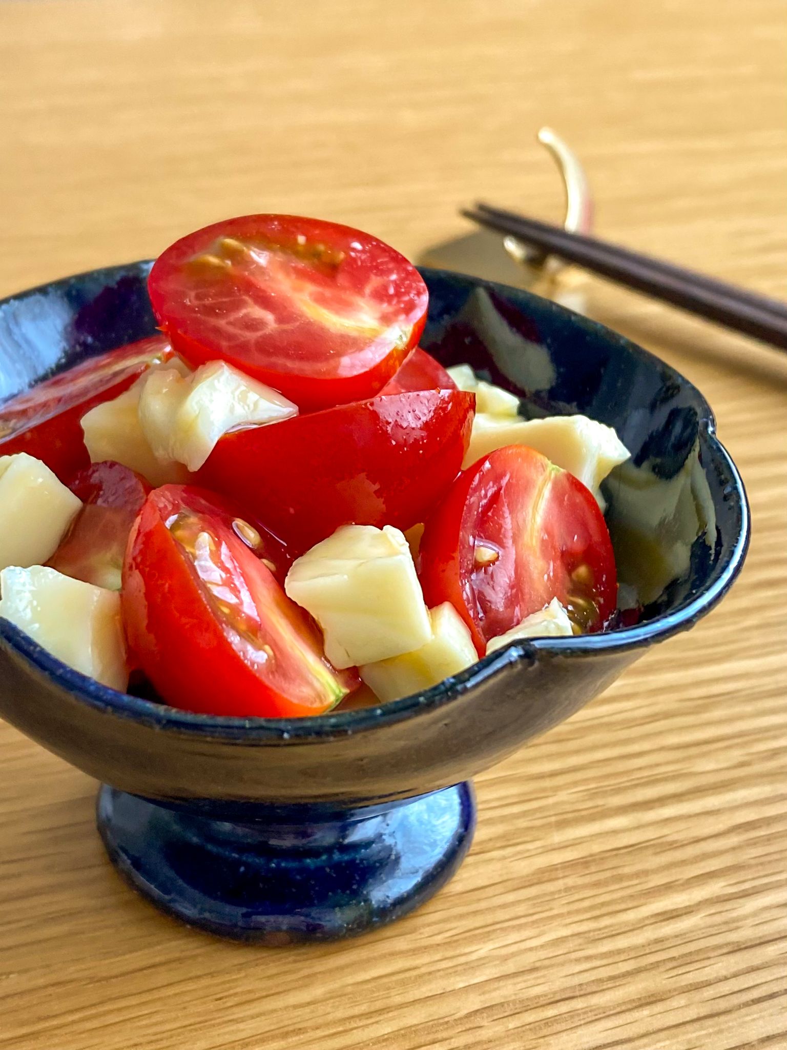 チーズトマト 112059.jpg.l2_thumbnail.webp