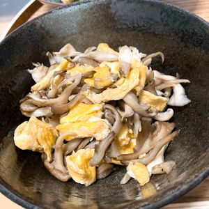 Natsukoの作ってみた!投稿(【卵と舞茸の中華炒め】簡単、シンプルで美味しい！)