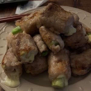 さやの作ってみた!投稿(【ちくわチーズアスパラの肉巻き】節約/あと一品)