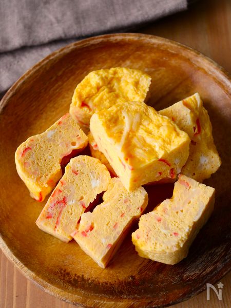 レンジで5分！【カニカマ卵焼き】ぷるふわ食感♩お弁当にも◎