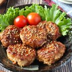 シャキシャキ香ばしい♡もやし入りごま味鶏つくね