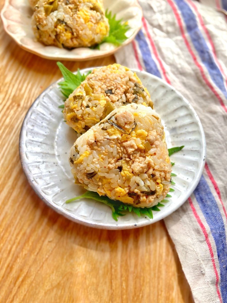 福岡の味 かしわとたまごと辛子高菜のおにぎり レシピサイト Nadia ナディア プロの料理家のおいしいレシピ