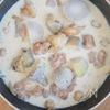 バター・小麦粉なし!鶏もも肉と里芋の和風シチューの工程4