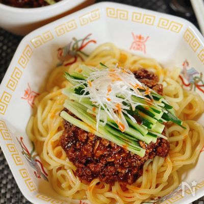 おうちで本格派♪【ジャージャー麺】