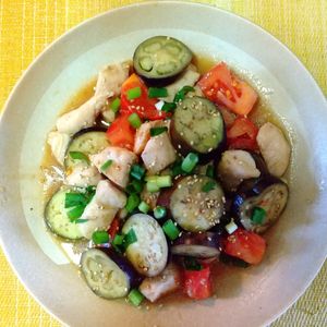チョロリスの作ってみた!投稿(【茄子と鶏肉のさっぱりトマト胡麻だれ】たっぷり夏野菜♬︎)