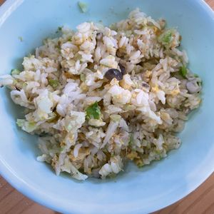 YUURlの作ってみた!投稿(【12kgやせた管理栄養士考案】かさ増し！糖質オフチャーハン)