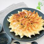 簡単【スパイシー豆腐&ツナ餃子】お肉無しでも満足なウマさ♡
