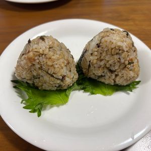 こむぎの作ってみた!投稿(【梅塩昆布のもち麦おにぎり】)