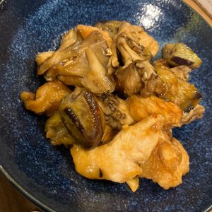 ぷぷまま‎🤍の作ってみた!投稿(【むね肉1枚大満足】とろとろ茄子と鶏肉、きのこのスタミナ炒め)