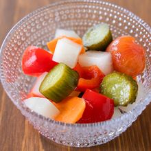 【余り野菜の簡単ピクルス】家にある調味料だけで作れる！