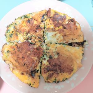 milkの作ってみた!投稿(ふわふわ『スパニッシュオムレツ風♡小松菜ベーコンの卵焼き』)