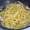 簡単コクうま！秋鮭の白だしバターパスタの工程3