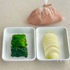 フライパン1つで♩鶏肉とほうれん草のクリームパスタの工程1