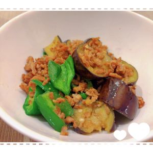 pecota13の作ってみた!投稿(なすとピーマンの甘味噌そぼろ炒め【#作り置き#お弁当】)