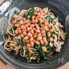 まいたけとニラの納豆パスタ