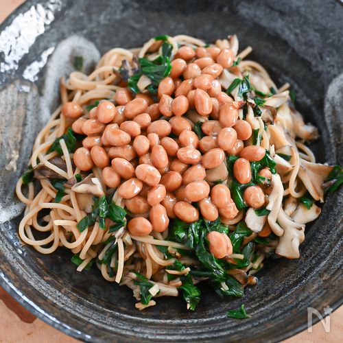 まいたけとニラの納豆パスタ