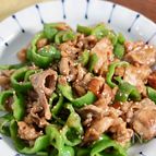 『豚肉とピーマンの甘辛炒め』10分で完成！白米がすすむ！