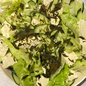 すみれの作ってみた!投稿(焼肉屋さんのチョレギ豆腐サラダ【#タレが絶品】)