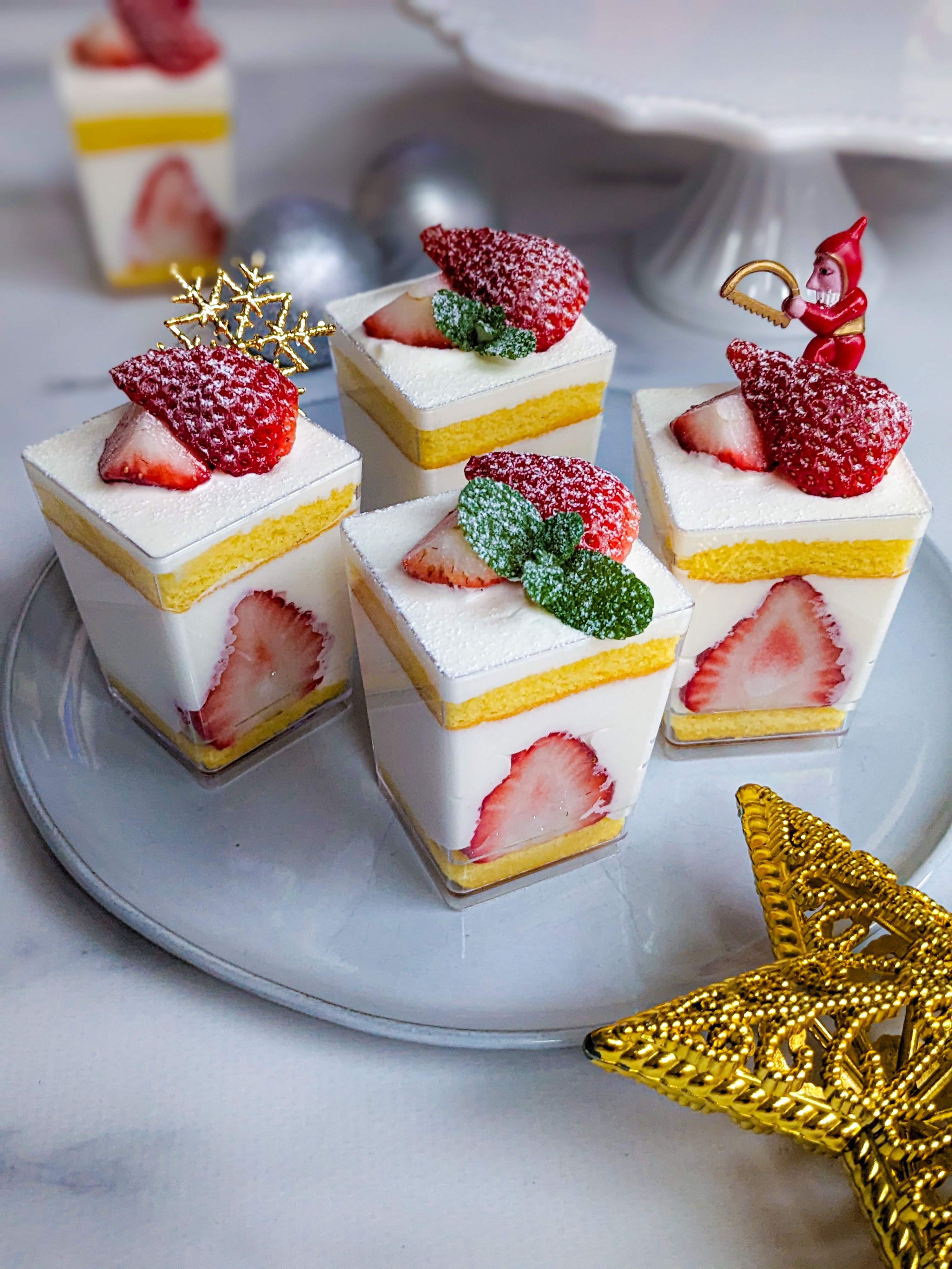 いちごショート 食べるまで1時間】時短♡カップショートケーキ | レシピサイトNadia