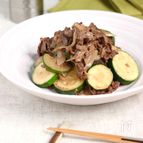 ビールにもご飯にも！牛肉小間切れとズッキーニのオイマヨ炒め